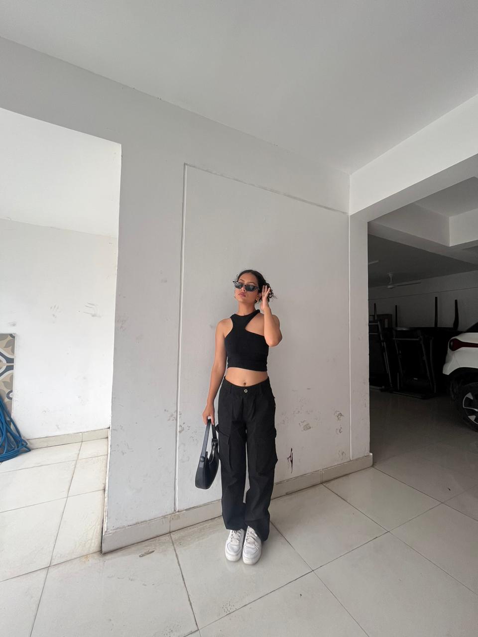UTILITY BLACK CARGO PANTS
