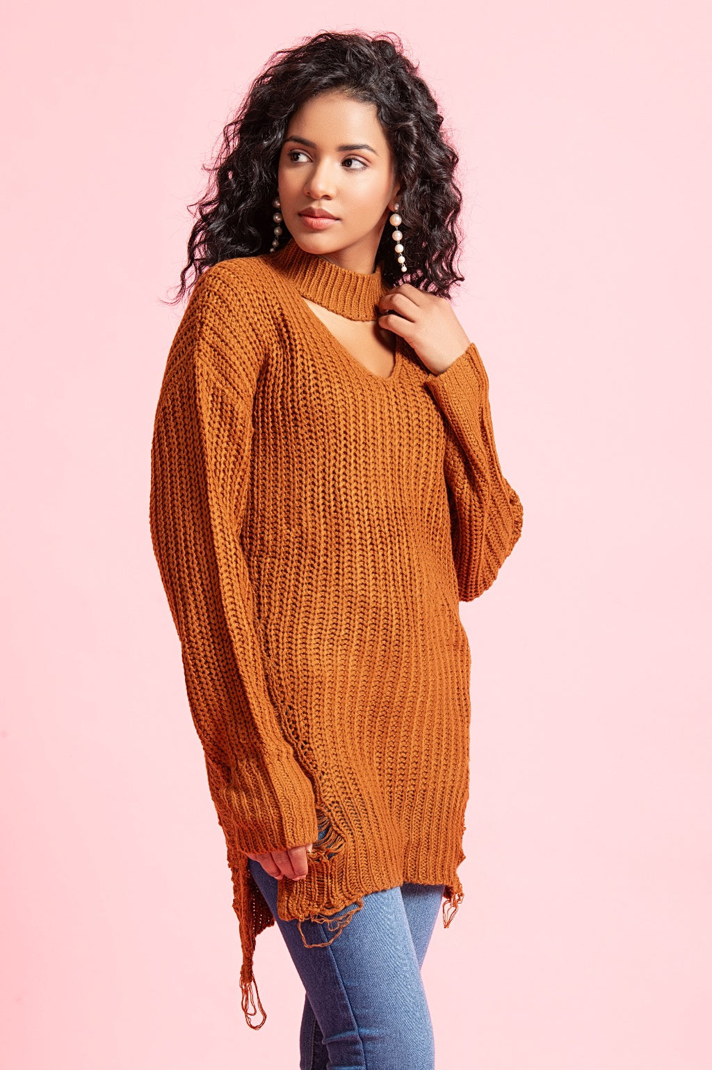 KNITTED SWEATER