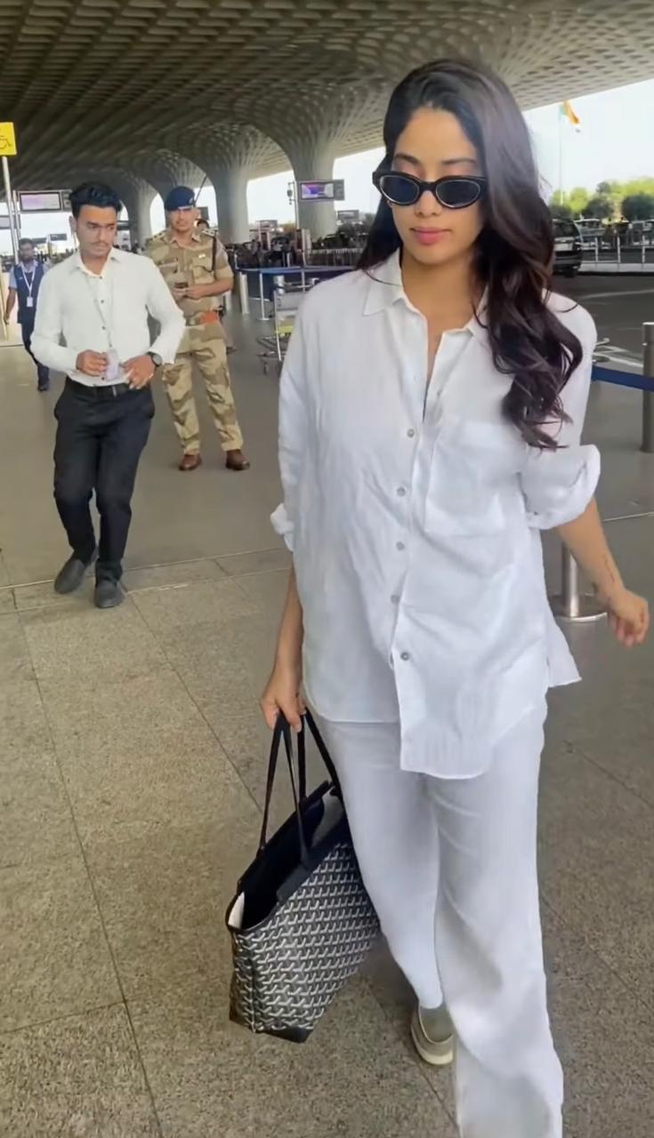 Jhanvi kapoor linen coord set (limited edition 100 pcs only)