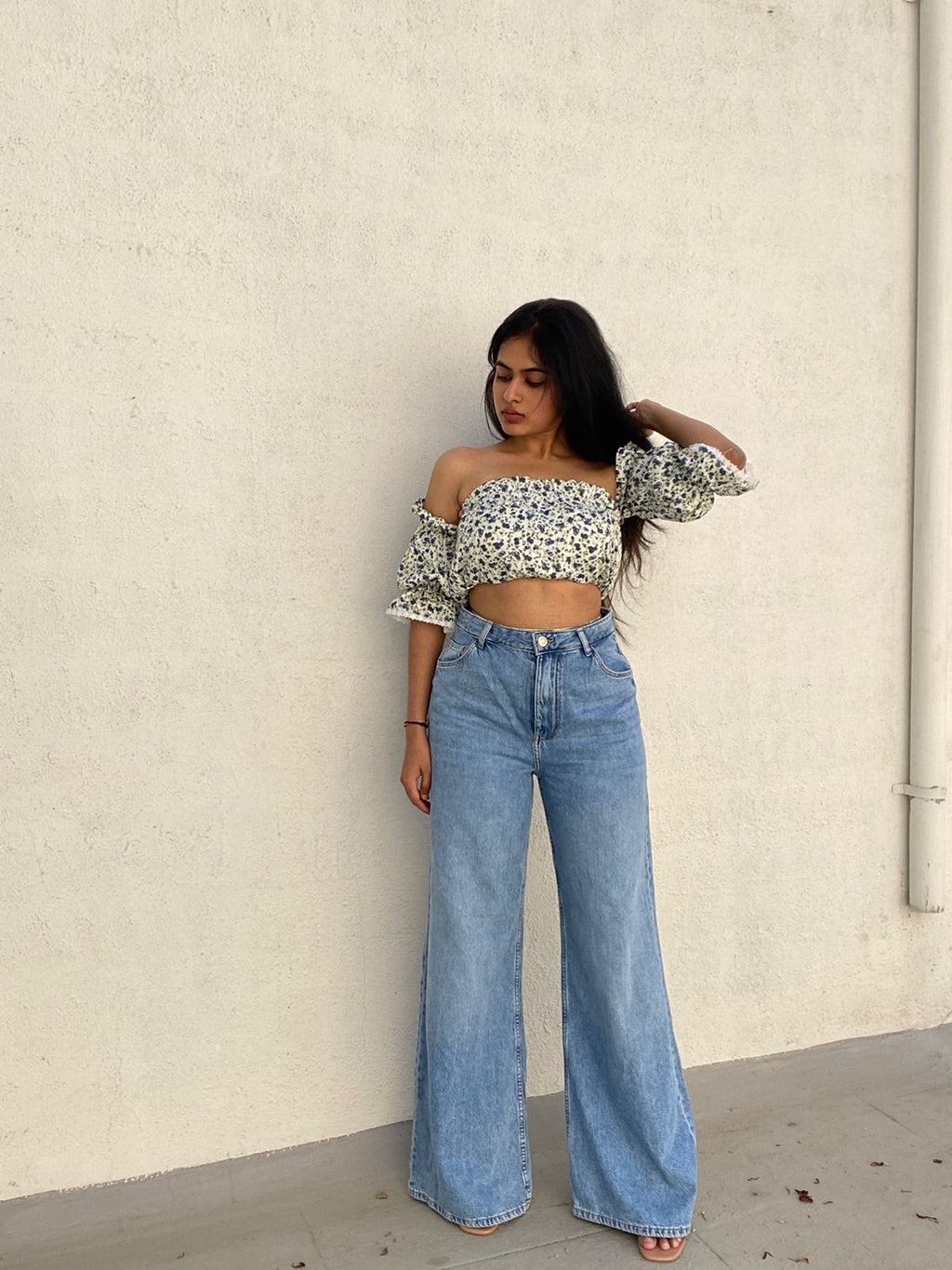 MID BLUE WIDE LEG DENIMS
